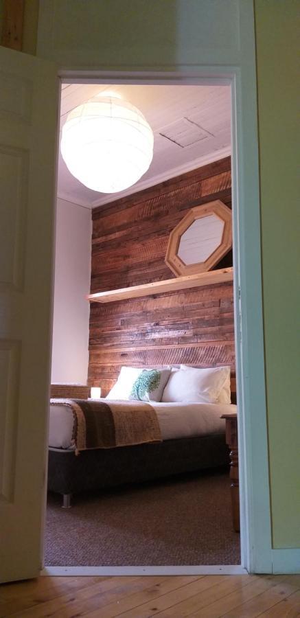 Treehouse Patagonia Hostel Puerto Natales Luaran gambar